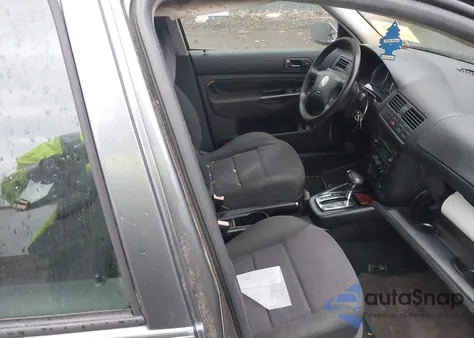 2004 Volkswagen Jetta Gls 2.0L z USA, uszkodzony, nr VIN 3VWSA69MX4M111637